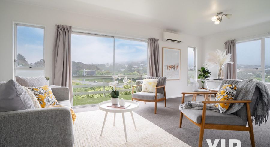  at 9 Mcmahon Way, Paparangi, Wellington