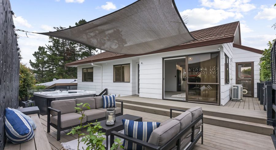  at 15A Coubray Place, Botany Downs, Manukau City, Auckland