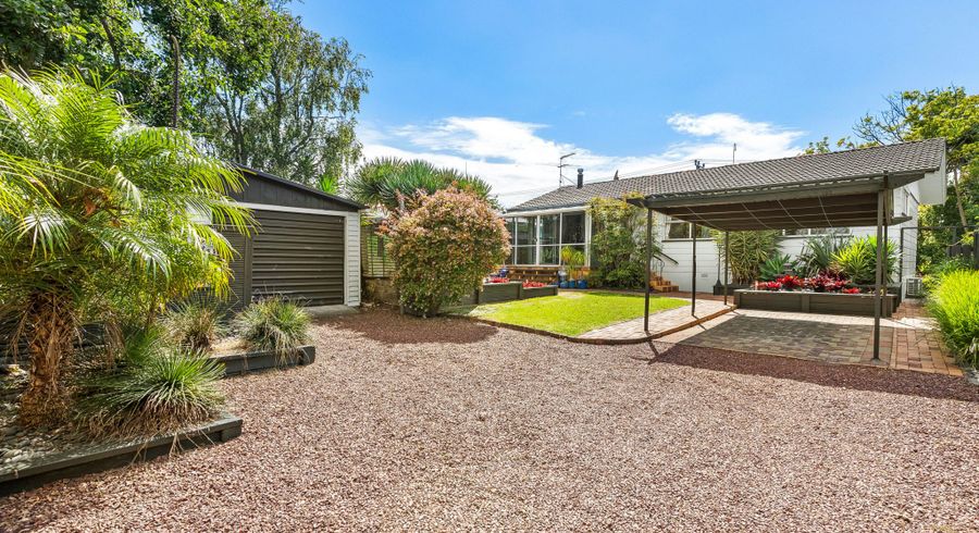  at 30 Vina Place, Massey, Auckland