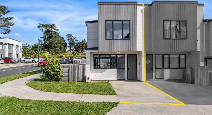  at 12 Karoro Road, Flat Bush, Manukau City, Auckland