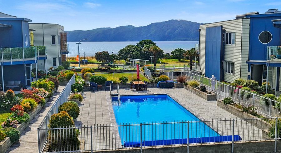  at 24/4 Seaview Road, Paraparaumu Beach, Kapiti Coast, Wellington