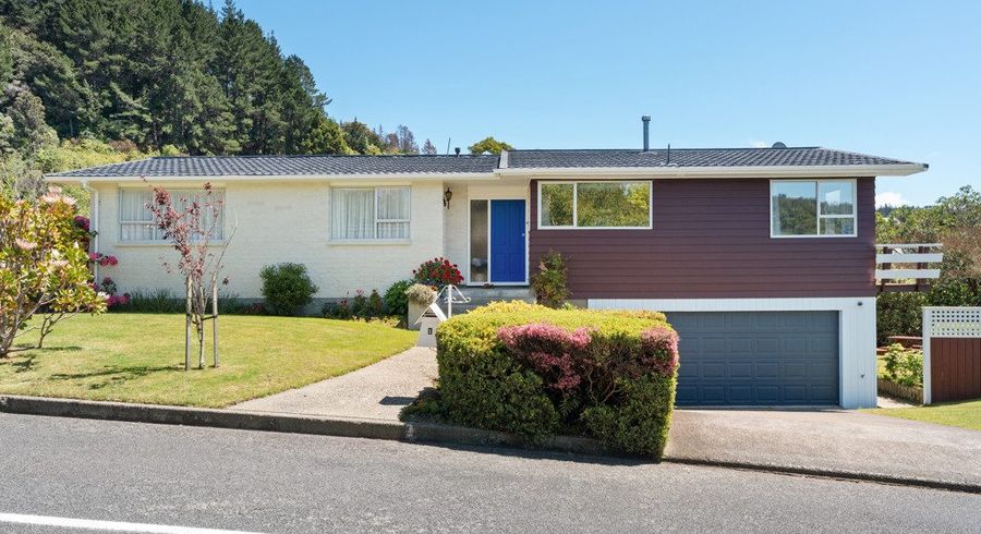  at 1 Dunrobin Grove, Silverstream, Upper Hutt, Wellington