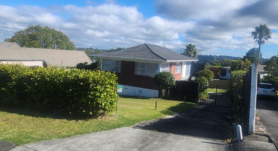  at 17 Mayall Avenue, Beach Haven, Auckland