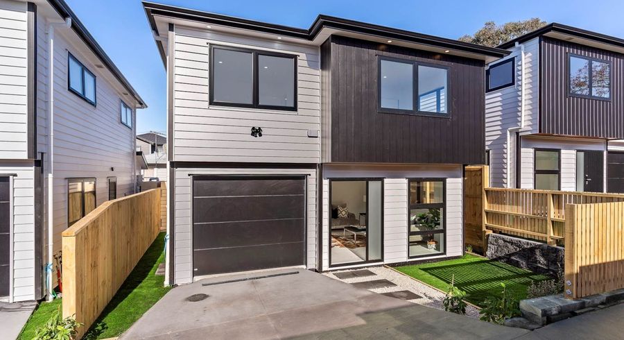  at 21B Borrowdace Avenue, Botany Downs, Manukau City, Auckland