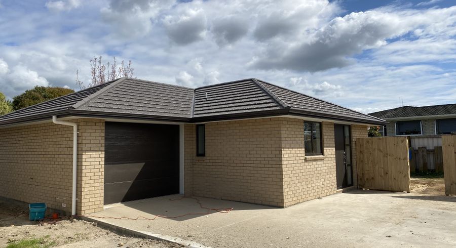  at 2/297 Clarkin Road, Fairfield, Hamilton, Waikato