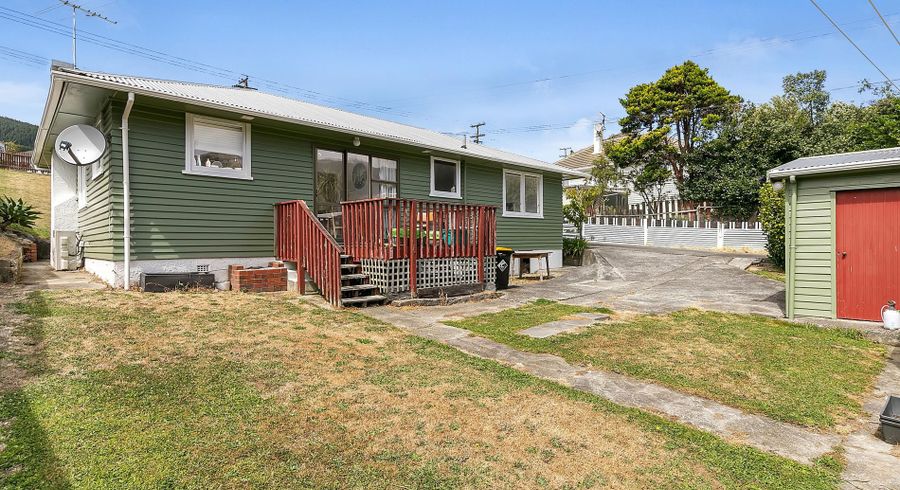  at 67 Bell Street, Tawa, Wellington