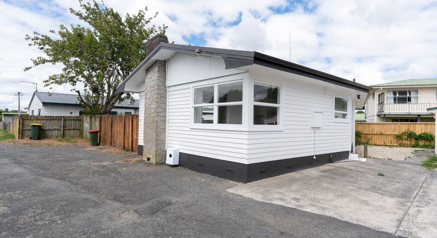  at 37 Carrington Avenue, Hillcrest, Hamilton