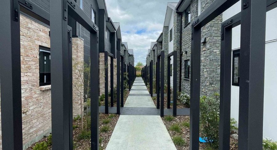  at 17/10 Fathom Place, Te Atatu Peninsula, Waitakere City, Auckland