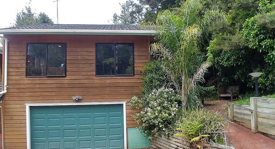  at 18A Homewood Place, Chatswood, North Shore City, Auckland