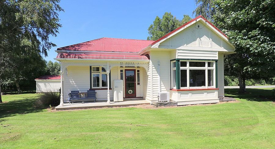  at 1059C Winton Lorneville Highway, Lochiel, Winton