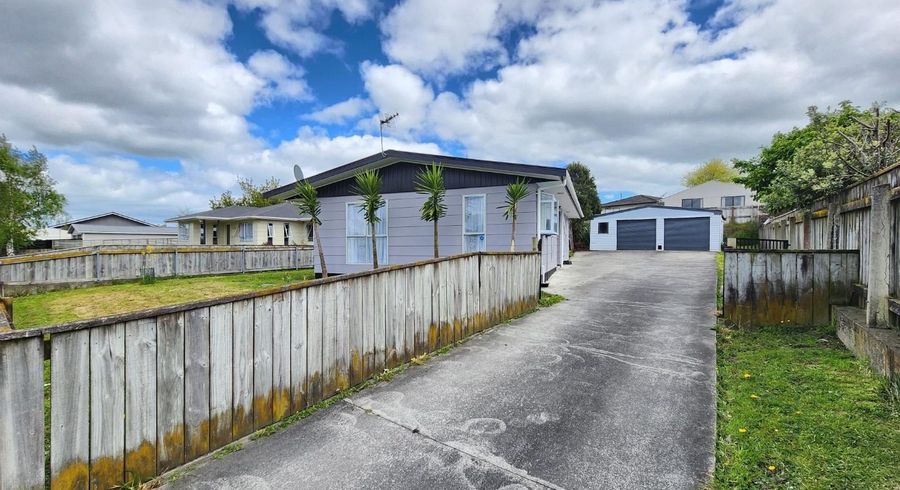  at 37 Rhodes Drive, Kelvin Grove, Palmerston North