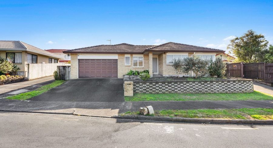  at 1/15 Penruddocke Road, Half Moon Bay, Manukau City, Auckland