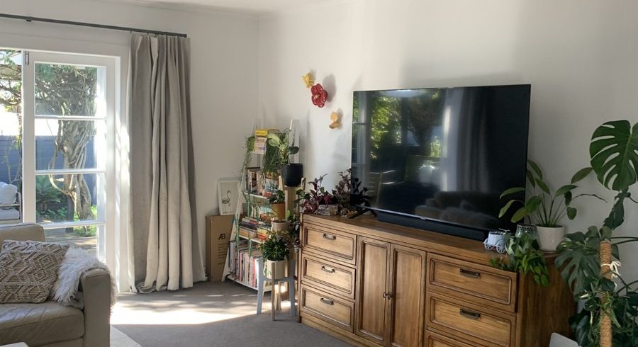  at 105 Nile Rd, Milford, North Shore City, Auckland