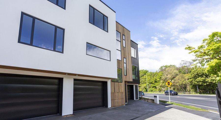 at 2/11 Carlton Mill Road, Merivale, Christchurch City, Canterbury