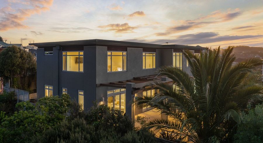  at 35 Endeavour Drive, Whitby, Porirua, Wellington