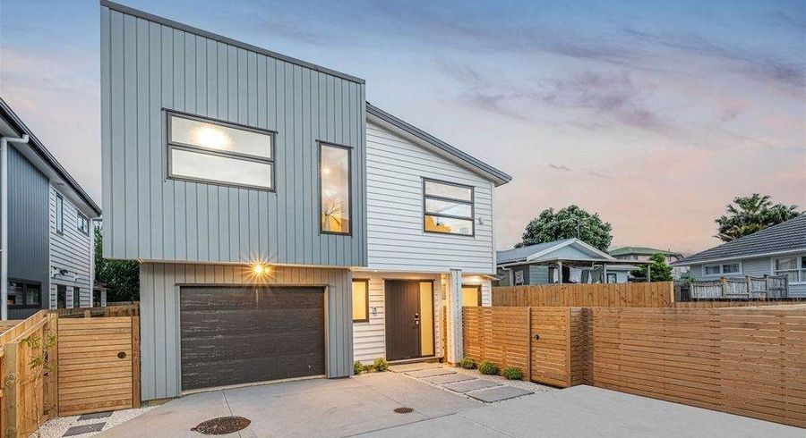 at 20E MacKenzie Street, Te Atatu South, Waitakere City, Auckland