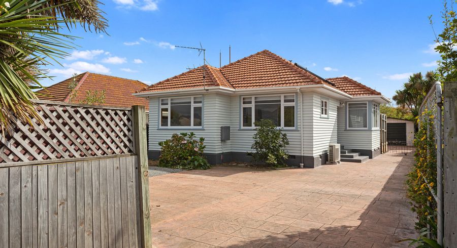  at 84 Bridge Street, New Brighton, Christchurch
