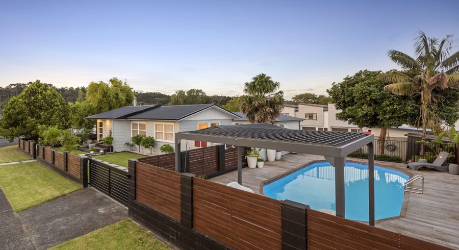  at 9 Ranch Avenue, Beach Haven, Auckland