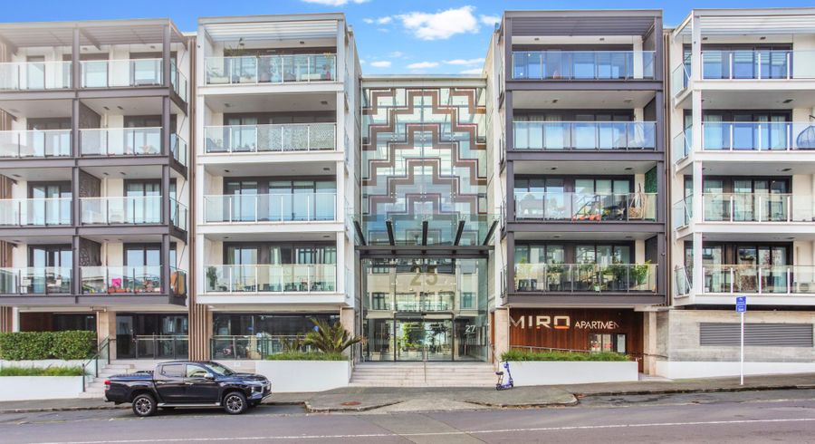  at 323/27 Enfield Street, Mount Eden, Auckland