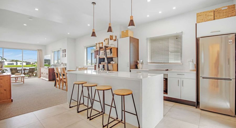  at 33/101 Harbour Drive, Matarangi, Whitianga