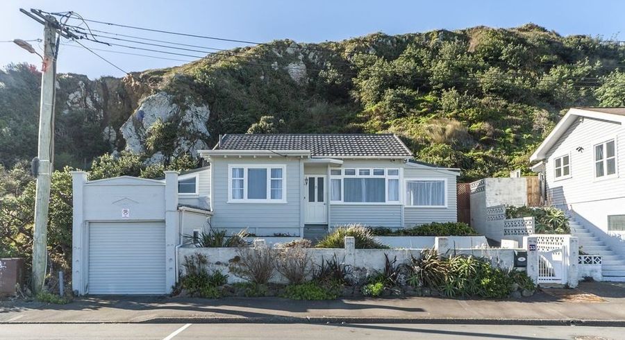 at 33 Moa Point Road, Moa Point, Wellington