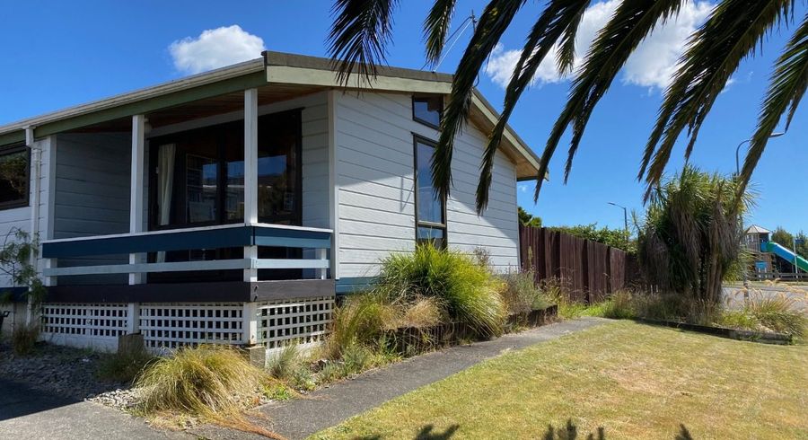  at 33 Bodmin Terrace, Camborne, Porirua, Wellington