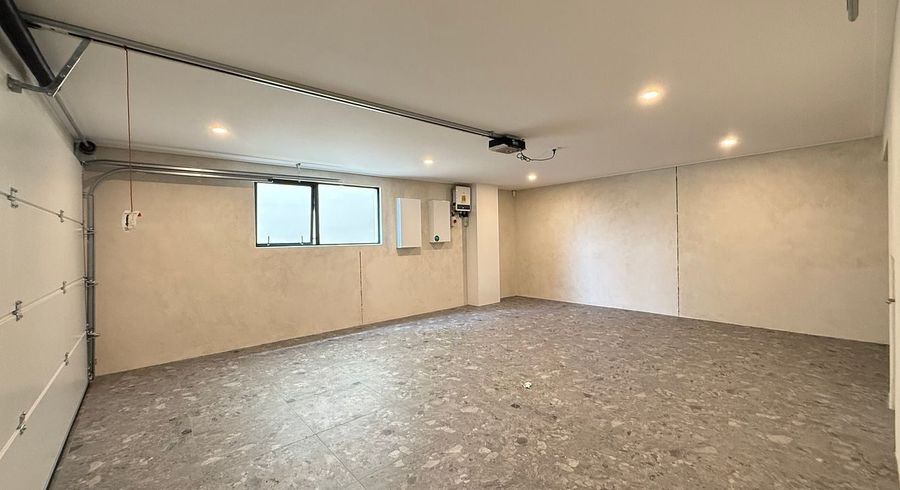  at 86 Tiriwa Drive, Massey, Waitakere City, Auckland