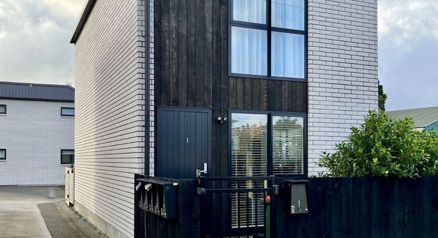  at 1/12 Enderby Drive, Te Atatu Peninsula, Waitakere City, Auckland