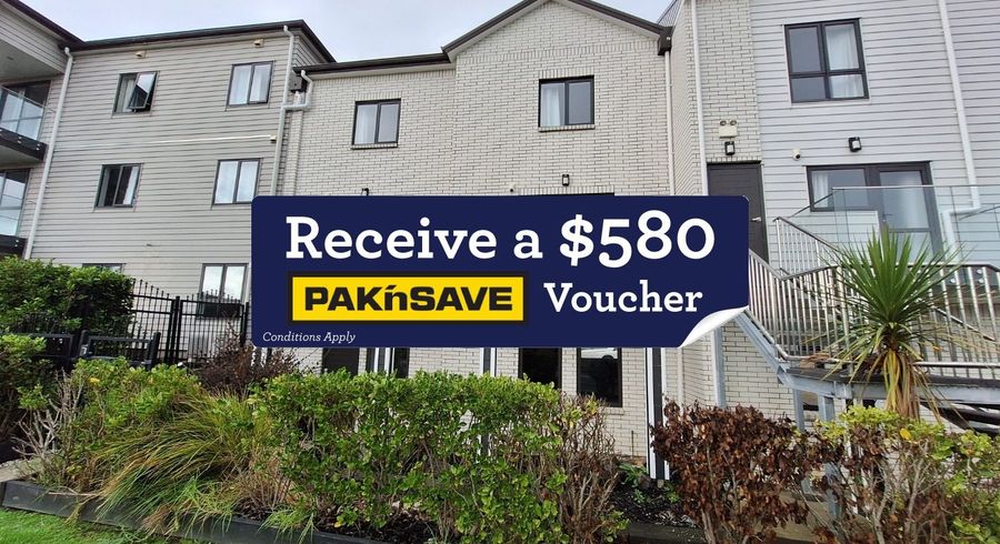  at 4/8 Kerrs Road, City Centre, Manukau City, Auckland