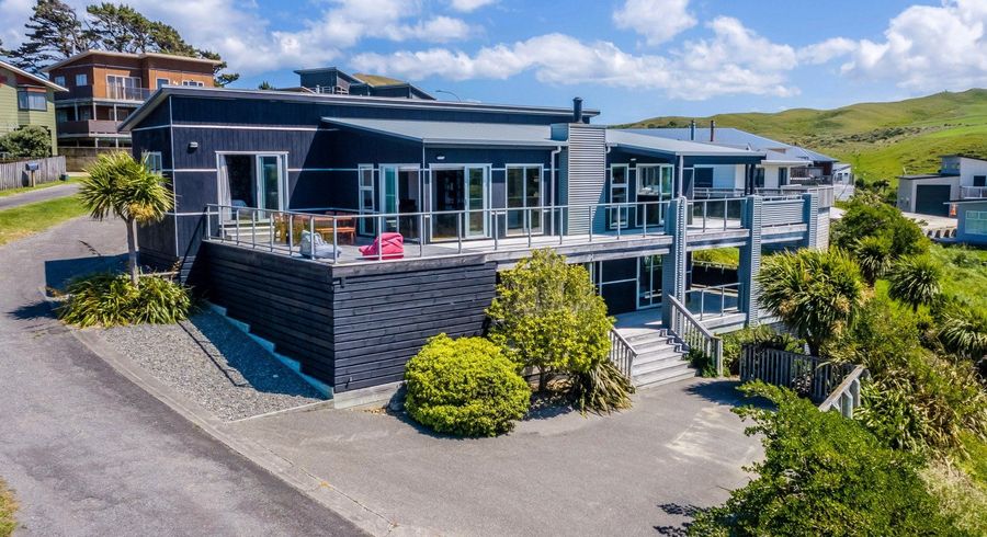  at 51 Balfour Crescent, Castlepoint, Tīnui