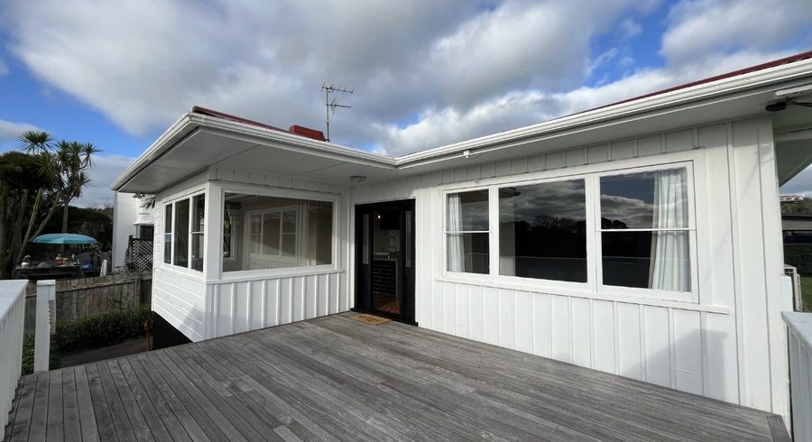  at 54 Waiwaka Terrace, Strandon, New Plymouth, Taranaki
