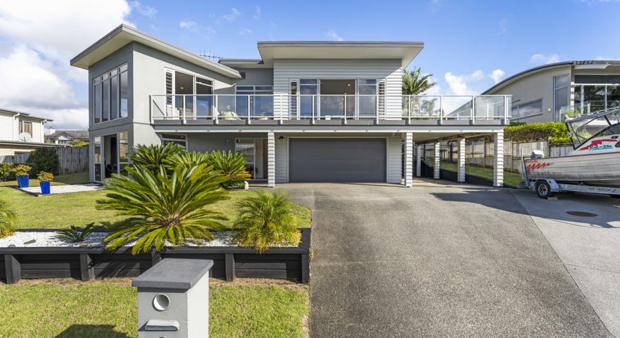  at 6 Intrepid Crescent, Beachlands, Manukau City, Auckland