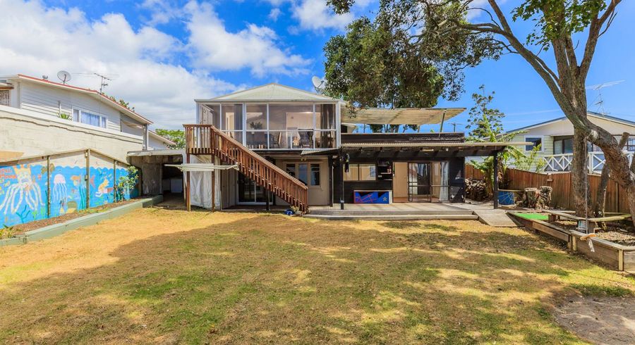  at 80 Royal Road, Massey, Auckland