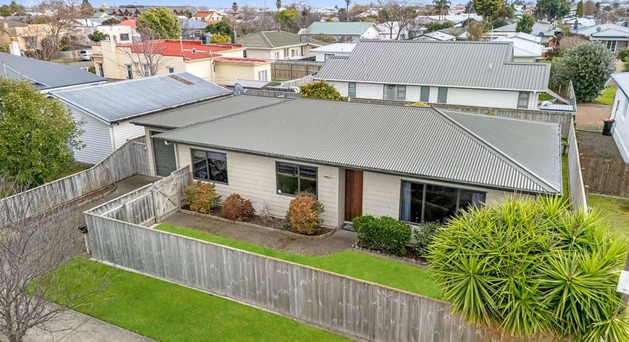  at 800 Princes Street, Parkvale, Hastings, Hawke's Bay