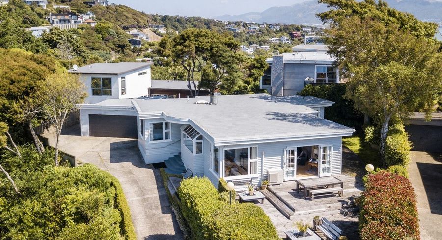  at 31 Kiriwai Road, Paremata, Porirua, Wellington