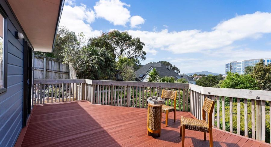  at 17A  Rangitoto Terrace, Milford, North Shore City, Auckland