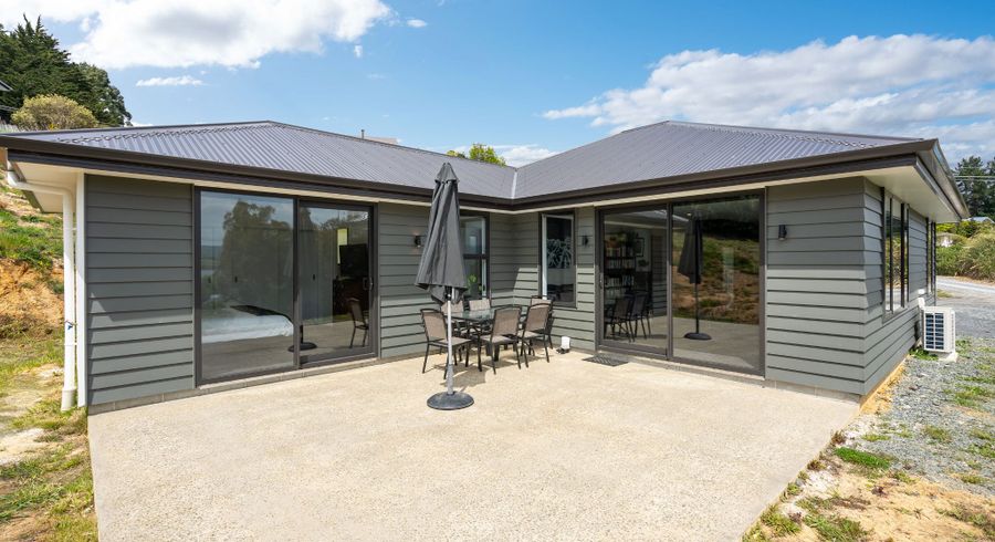  at 21 Chatham Street, Waihola, Milton