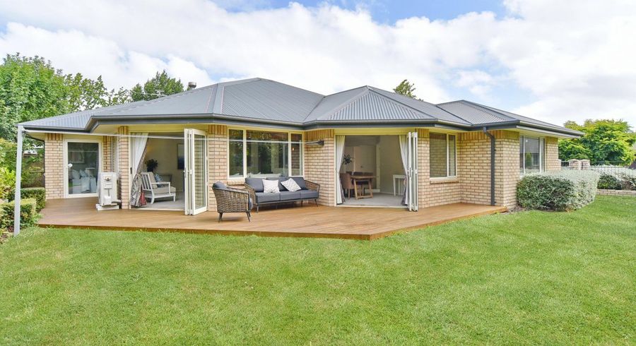  at 10 Woodhurst Drive, Casebrook, Christchurch