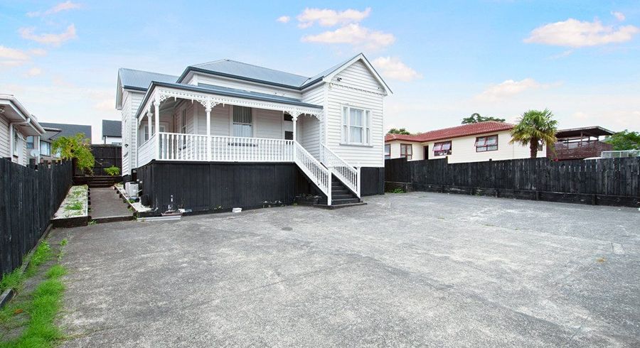  at 104A Wolverton Street, Blockhouse Bay, Auckland