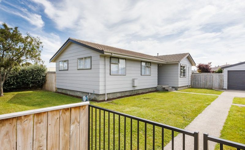  at 25 Chelmarsh Place, Highbury, Palmerston North