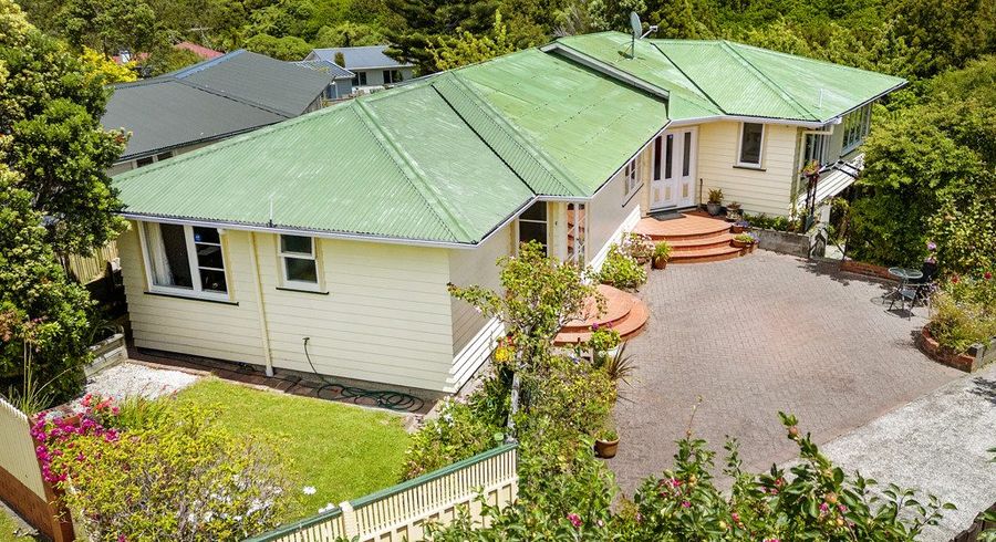  at 10 Holly Grove, Maungaraki, Lower Hutt