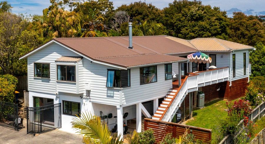  at 108 GLENDHU RD, Bayview, Auckland