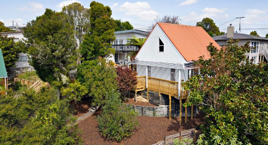  at 2/109 Stanley Road, Glenfield, Auckland