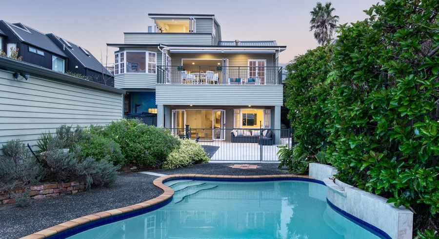  at 147 Churchill Road, Rothesay Bay, North Shore City, Auckland