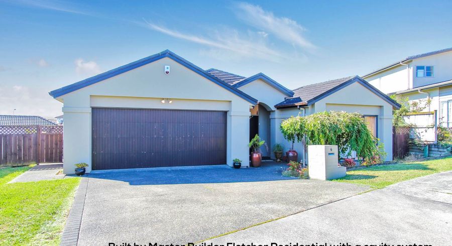  at 4 Roseborough Place, Flat Bush, Auckland