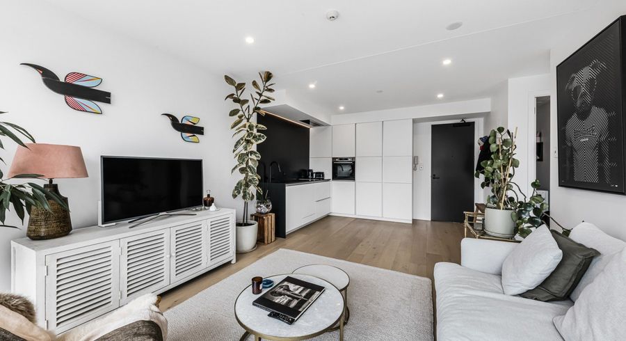  at 303/2 Miller Street, Point Chevalier, Auckland City, Auckland