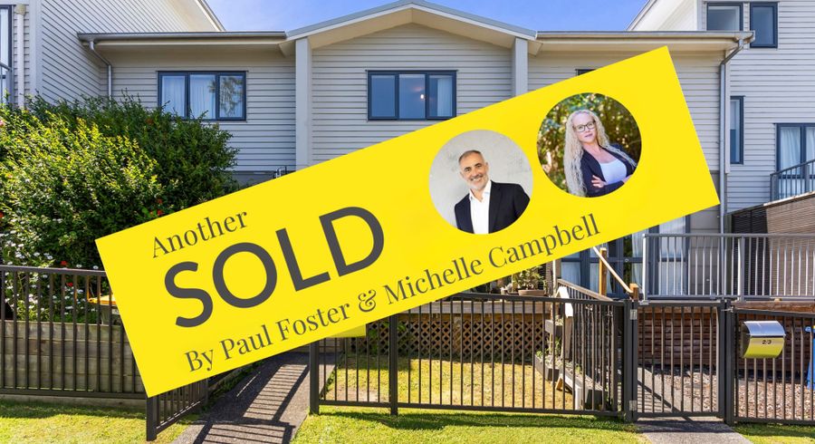  at 3/3 John Jennings Drive, Oteha, Auckland