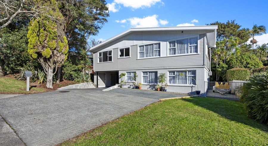  at 19 Takapu Street, Henderson, Waitakere City, Auckland