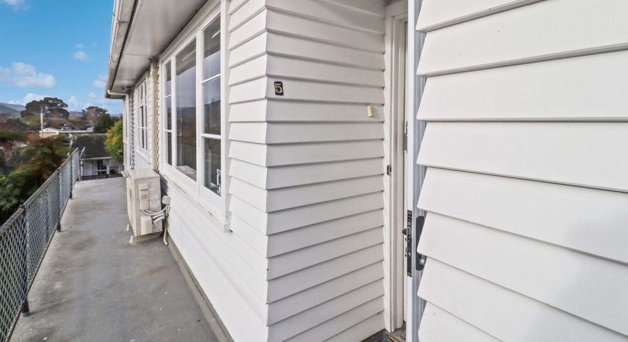  at 5/2 Argyle Grove, Trentham, Upper Hutt, Wellington