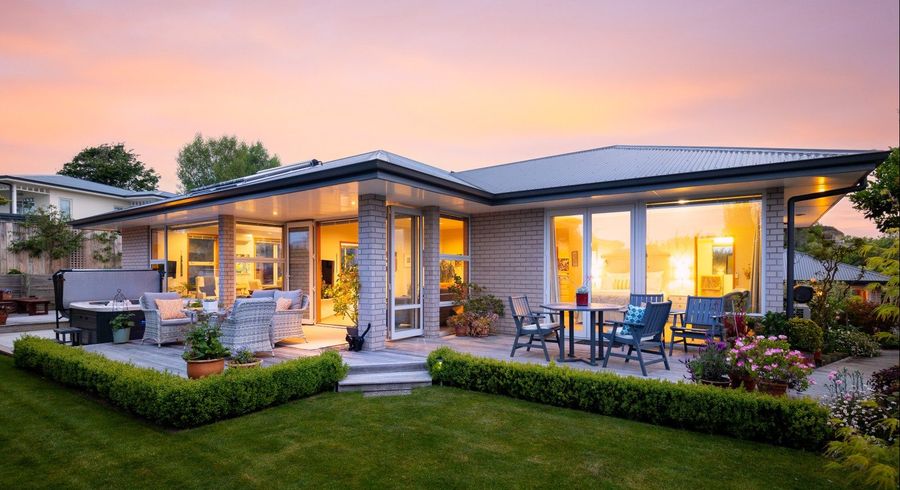  at 2 Paramount Road, Runanga